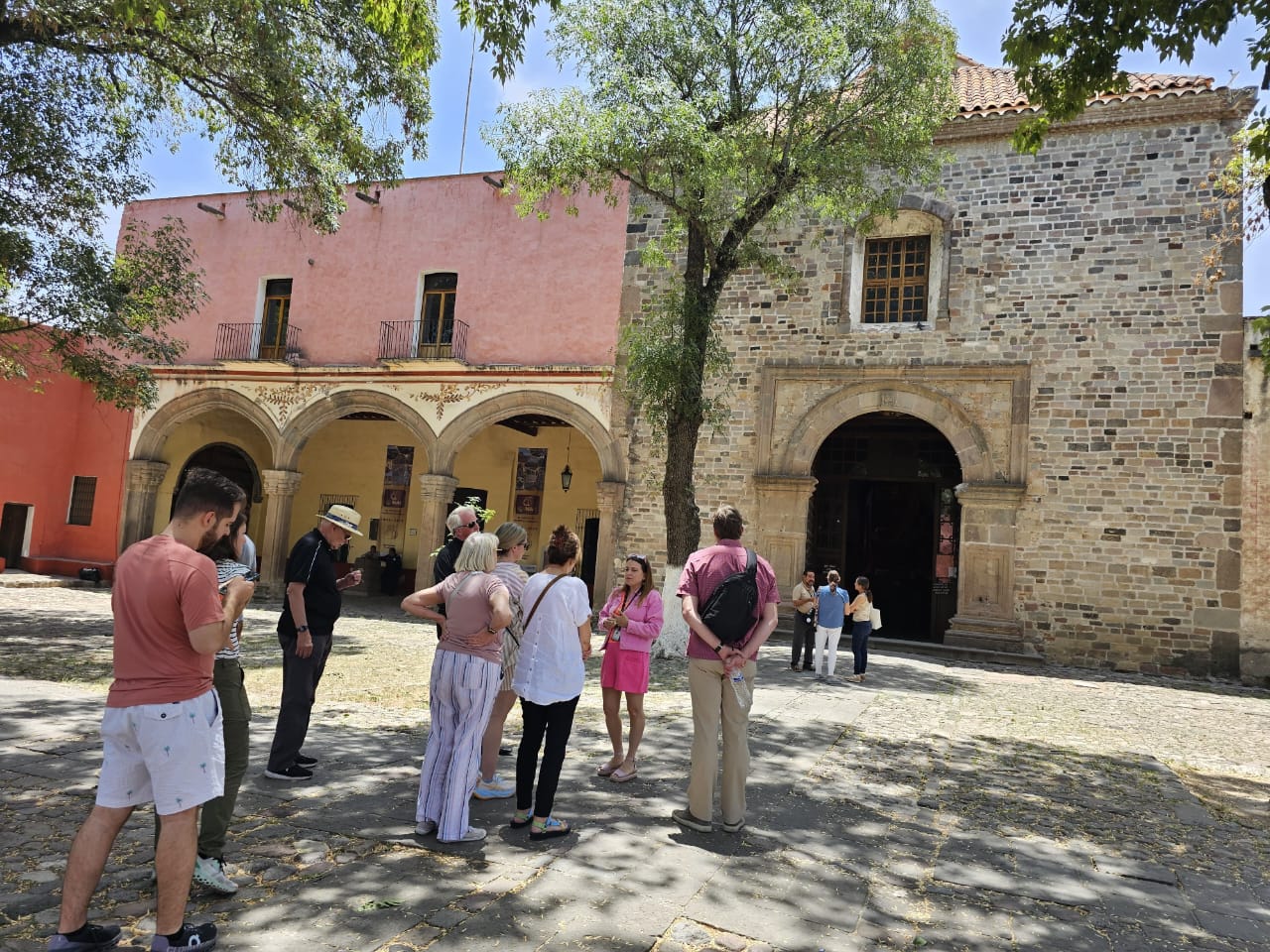Turistas norteamericanos conocen principales atractivos de Tlaxcala Capital