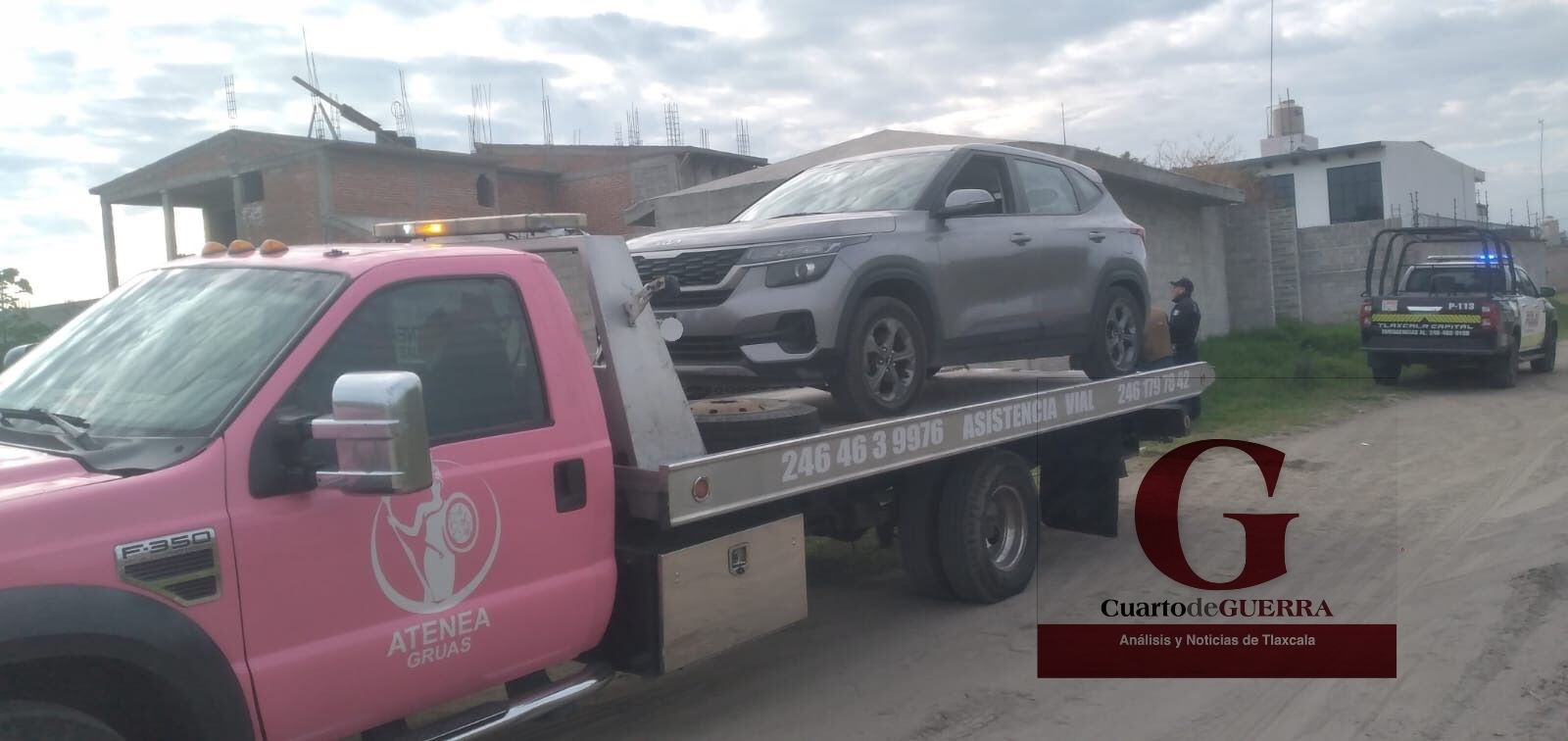Atracan y amarran a policía escolta del presidente municipal de Chiautempan para robarle vehículo