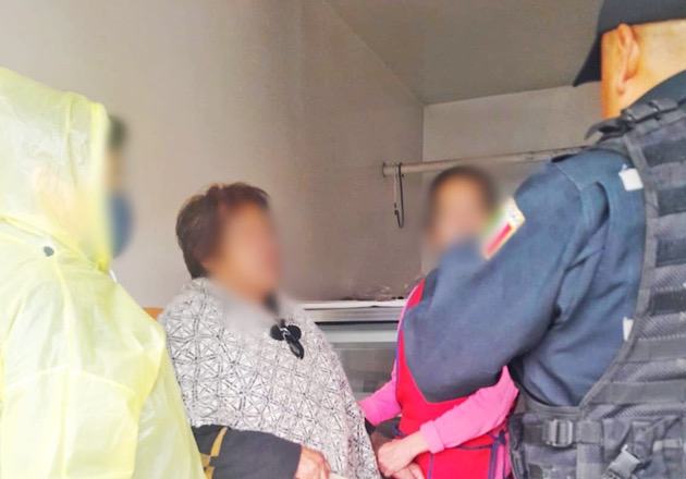 Policías de Huamantla salvan a mujer de la tercera edad de ser extorsionada