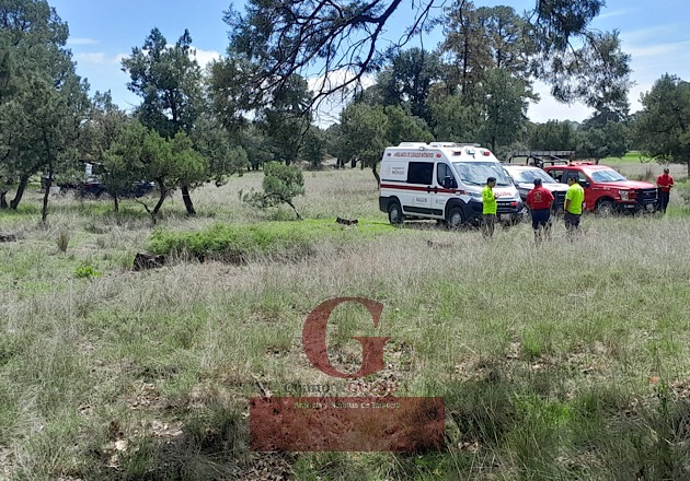 En Chiautempan, hallan con probable impacto de arma de fuego cuerpo sin vida de un hombre en un barranco