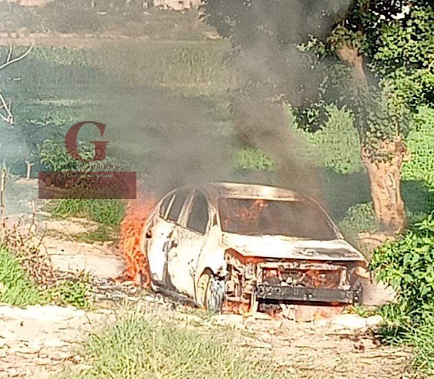 En Huactzinco, ubican calcinado automóvil de conductor asesinado y encontrado en Tzompantepec