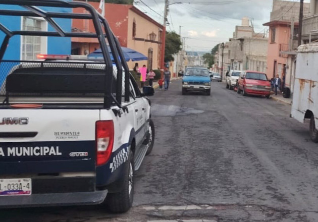Policía de Huamantla evita la instalación de equipo para baile sonidero en el barrio de La Preciosa