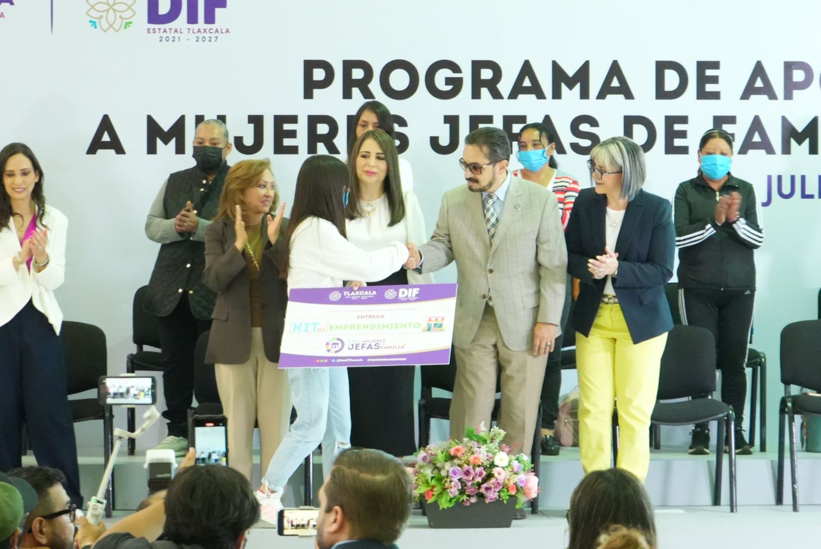Apoyo a Mujeres Jefas de Familia, un impulso para que mujeres emprendan: Pepe Temoltzin