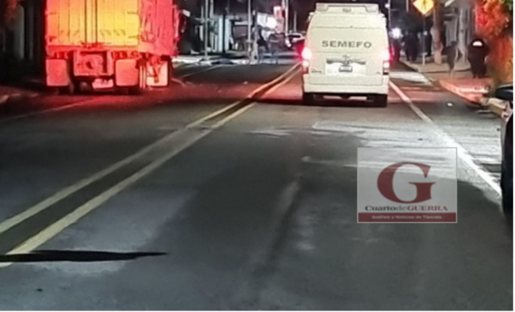 Tragedia en la carretera Perote-Amozoc: Muere un hombre y queda prensado, en Atltzayanca