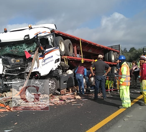 Fuerte accidente en carretera México-Veracruz deja saldo de un herido y daños materiales