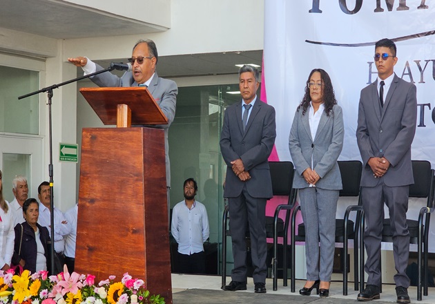 Rinde protesta Sergio Avendaño como presidente municipal de Tocatlán