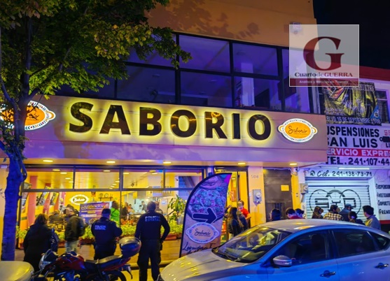 Doble asalto armado en Apizaco esta noche; una persona herida de bala en taquería