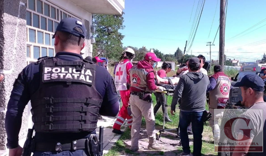 Albañil es herido de bala en su domicilio por cuatro sujetos, en Apizaco