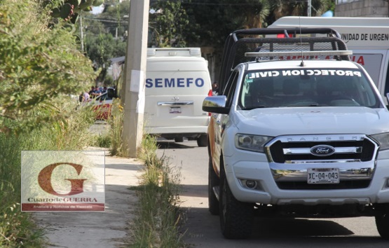 Problema entre vecinos termina en tragedia en Tetla; matan a un joven a balazos