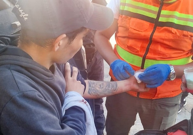 Atiende Protección Civil de Huamantla a masculino agredido con un arma punzocortante