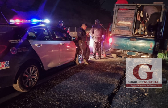 Familia poblana es asaltada en Periférico de Tlaxcala tras quedar varada por falla en su camioneta