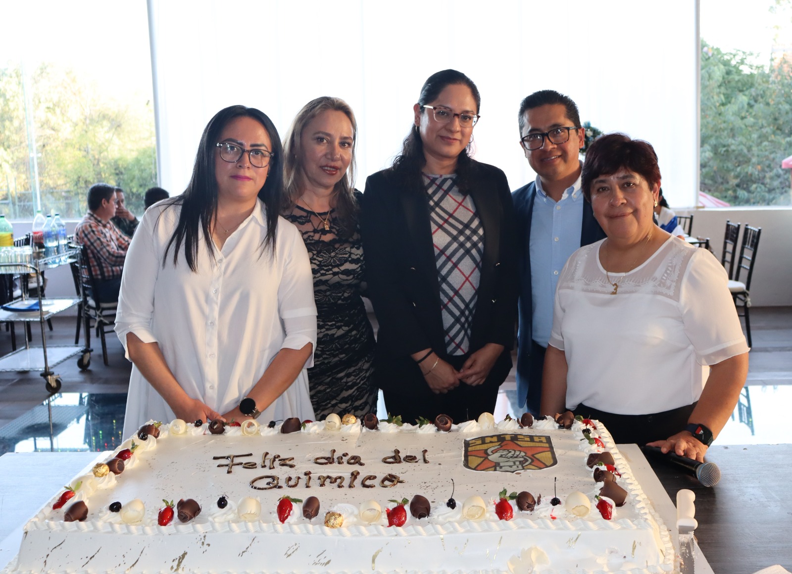 SNTSA festeja el Día de las y los Químicos; reconoce su labor como fundamental para el sector salud de Tlaxcala