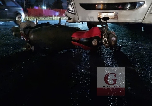 Pareja de motoristas sobrevive a atropellamiento en la Tlaxcala-Texmelucan