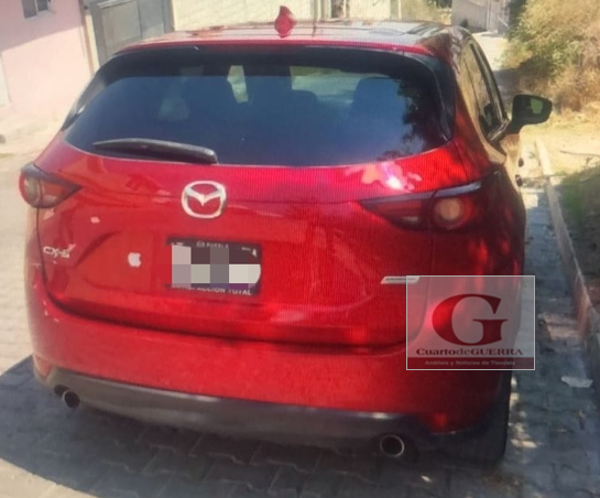 Roban violentamente vehículo en Totolac ; dos hombres armados se llevan una Mazda CX-5