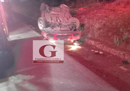 En Tetla, volante y alcohol dejan dos muertos y dos heridos, uno de ellos con amputación