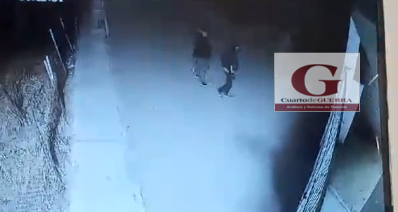 Dos sujetos roban cable de luz en primaria de San Andrés Ahuashuatepec, Tzompantepec