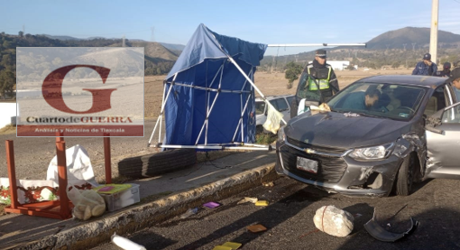 Milagro en la México-Veracruz: Vendedora de tamales sobrevive a accidente en Calpulalpan