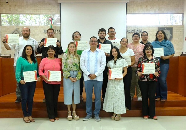 Impartió el CIJUREP-UATx curso de titulación en IEPAC de Yucatán