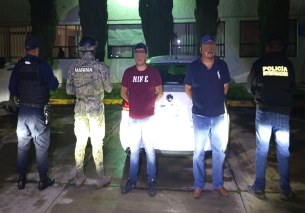 Aseguran SSC y Marina a dos sujetos por robo de vehículo