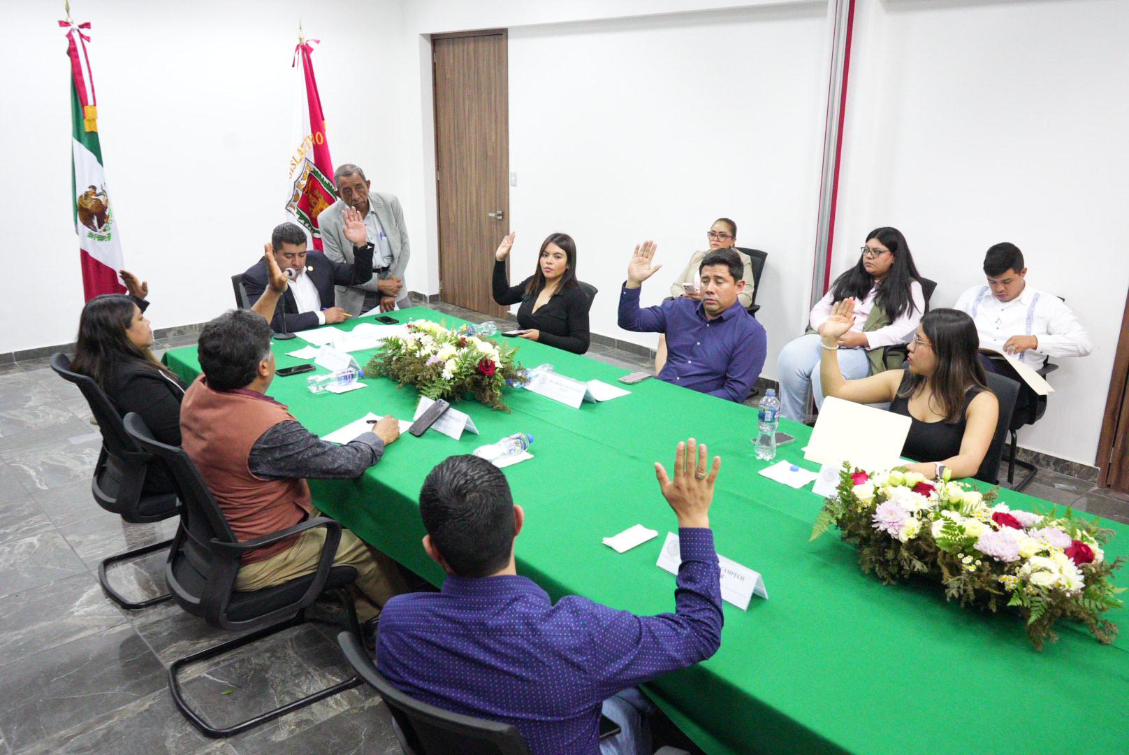 Aprueba Comisión desincorporación y donación de predios para proyecto nacional de vivienda
