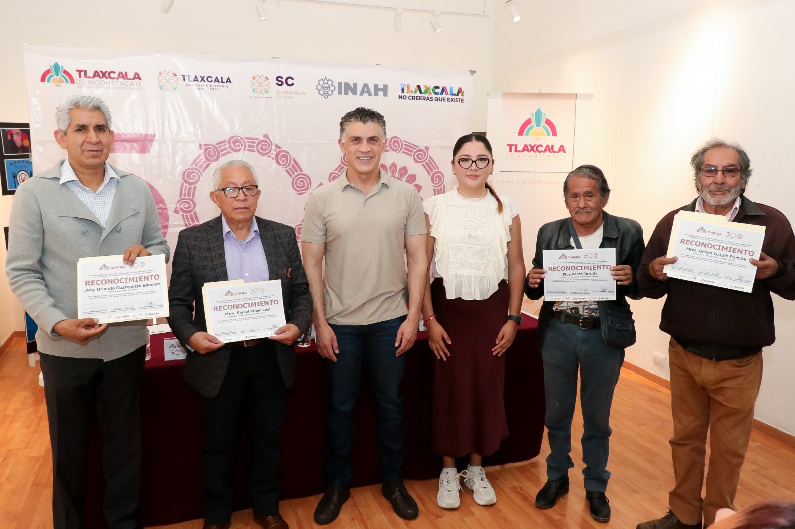 Reconoce presidente Alfonso Sánchez invaluable labor de cronistas comunitarios