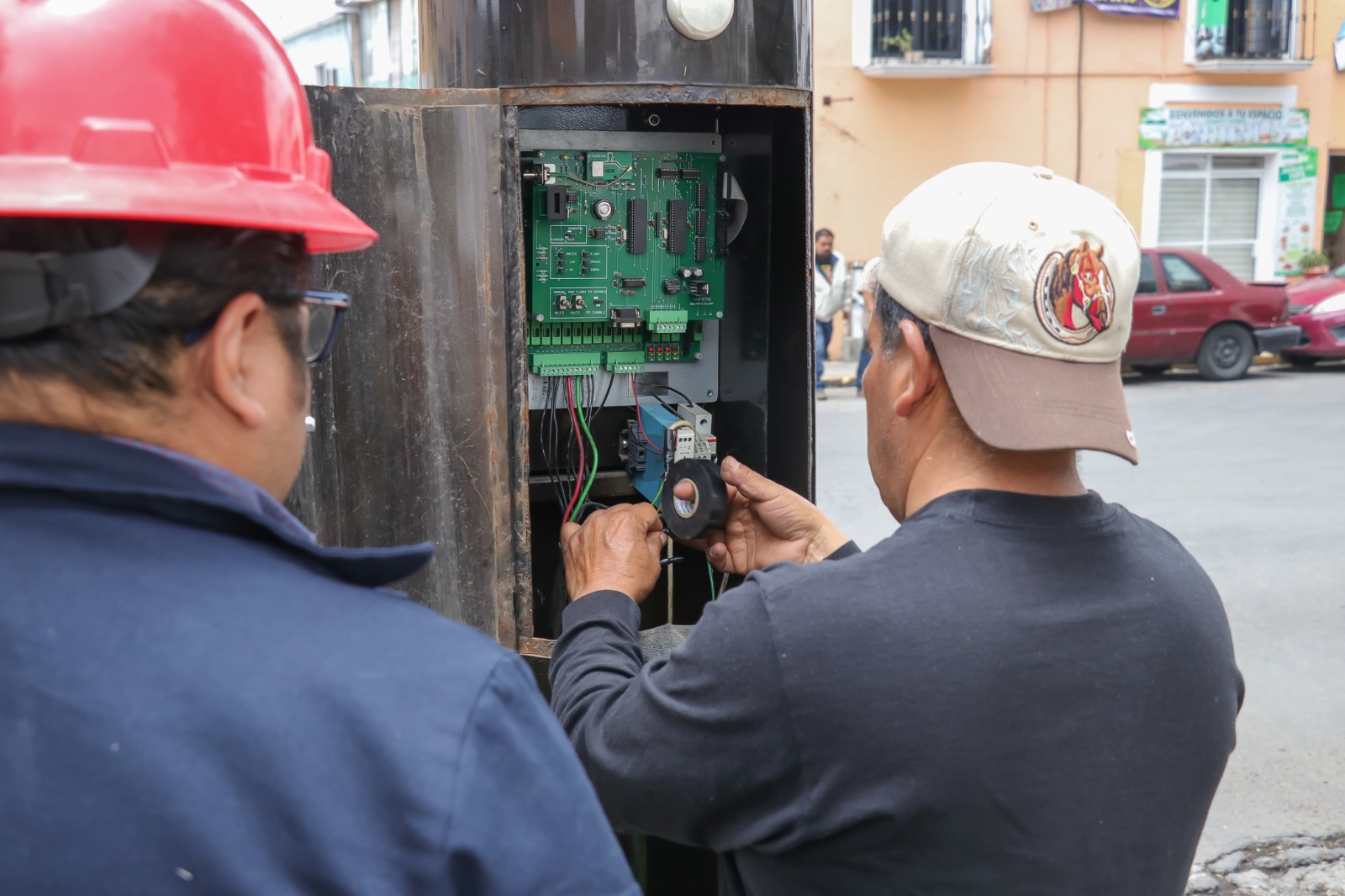Da mantenimiento ayuntamiento de Tlaxcala a semáforos de la capital