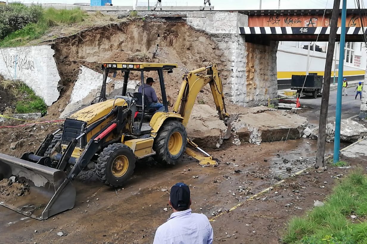 Realiza Capamh trabajos complementarios a las obras ferroviarias que lleva a cabo Ferrosur en Abasolo