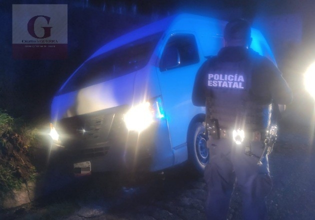 Balacera en Calpulalpan: Policía recupera camioneta robada tras persecución; delincuentes huyen