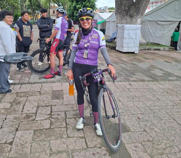 Dulce Pliego, ganadora de la ruta corta de L’Étape Tlaxcala by Tour de France, celebra su retorno al podio