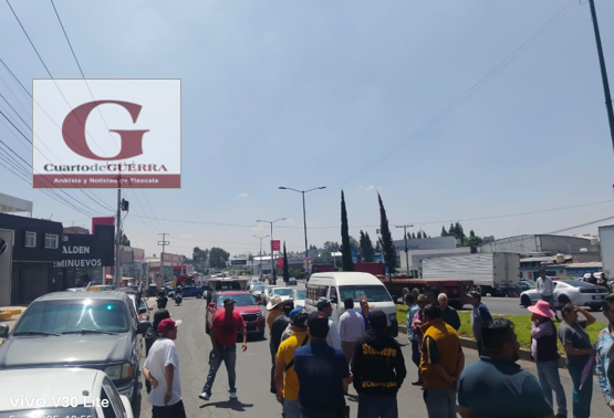Conflicto en Yauhquemehcan: Pobladores cierran carretera por construcción de VW en zona federal
