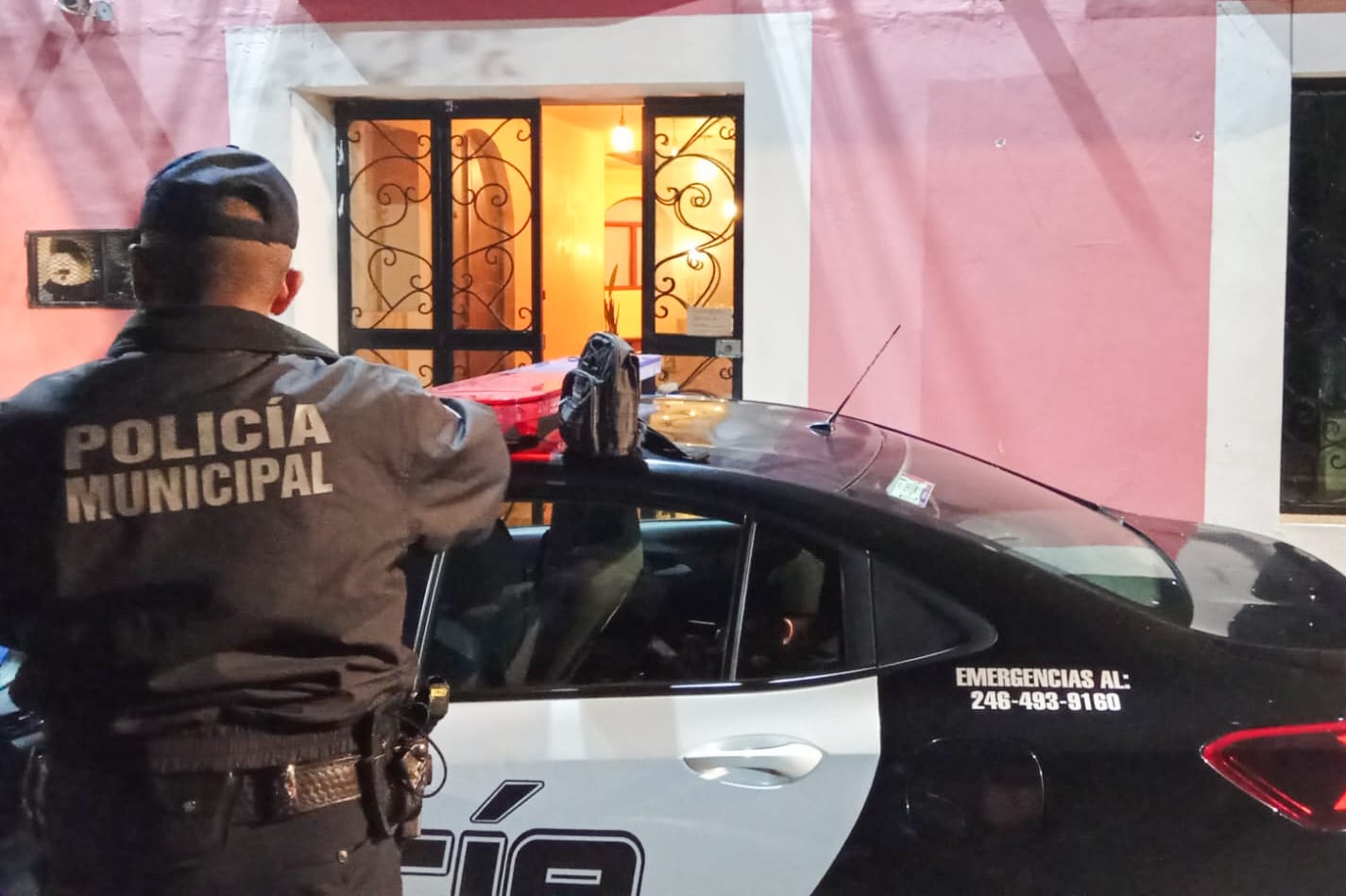 Policía Capitalina evita posible robo en comercio con patrullaje preventivo permanente