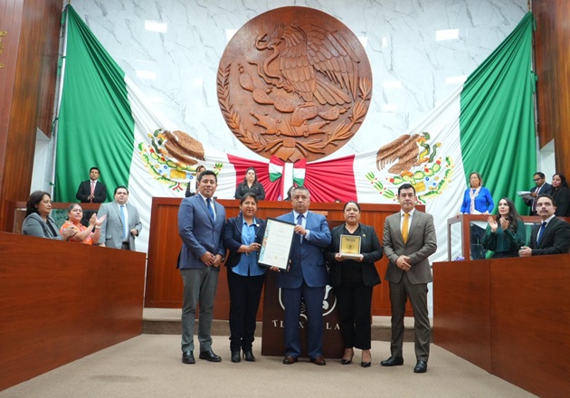 Entrega LXV Legislatura el Premio 'Miguel N. Lira' al periodista Juan Luis Cruz Pérez