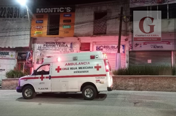Tablajero muere en la vía pública en Tlaxcala; presumen múltiples caídas