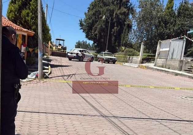 Localizan cadáver de un hombre en una banqueta de Apetatitlán