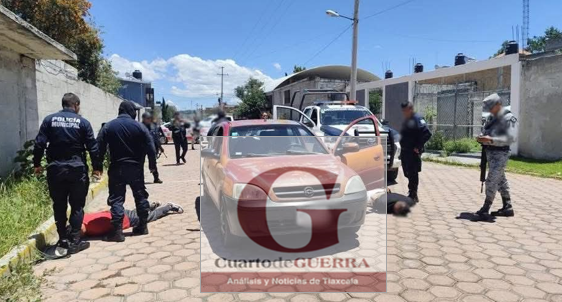 En Contla, policías detienen a dos asaltantes de Texmelucan que robaron a comerciante