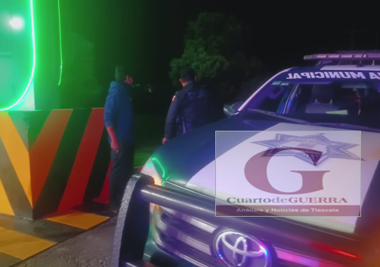 Falta de combustible frustra robo de tráiler en Hueyotlipan