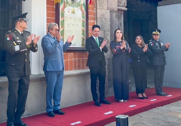 Inician celebraciones patrias en Tlaxcala con colocación de bando solemne