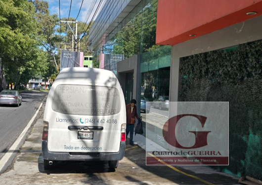 Roban camioneta, un televisor y dinero en negocio de decoración en Ixtulco, Tlaxcala