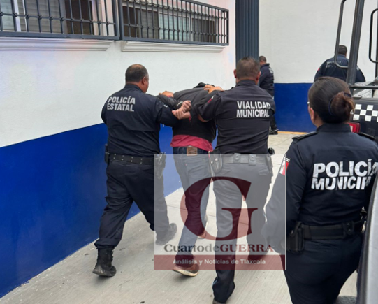 Policía de Chiautempan recupera vehículo robado y detiene a sujeto originario de Puebla