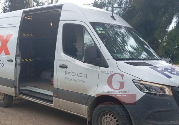 Recuperan camioneta de FedEx robada en Apizaco; no hay rastro de la mercancía