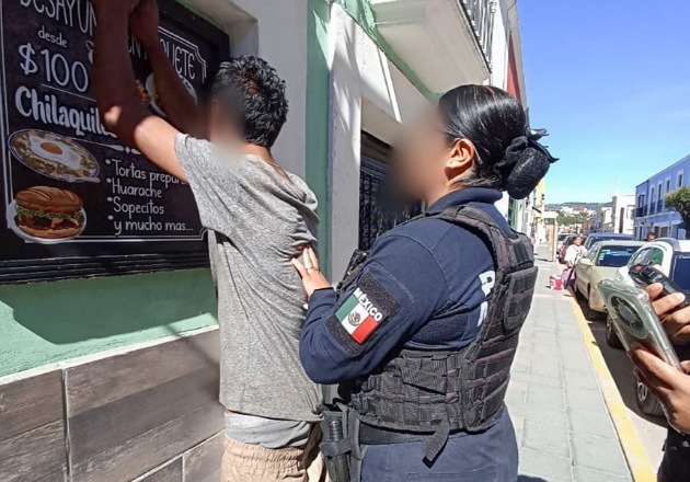 Detiene Policía Municipal de Tlaxcala a presunto ladrón con llaves de vehículos