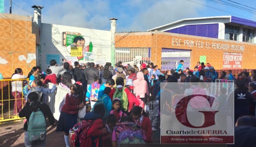 Maestro denuncia amenazas de muerte en primaria de San Pablo del Monte; padres exigen destitución de directora por omisión