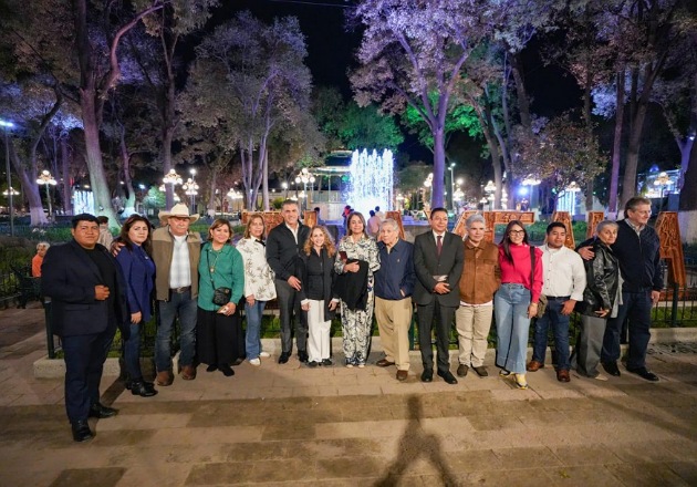 Ante invitados especiales alcalde Alfonso Sánchez García muestra bellezas históricas y culturales de Tlaxcala