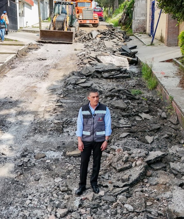 Supervisa alcalde Alfonso Sánchez García rehabilitación de la avenida Antonio Carvajal en Acuitlapilco
