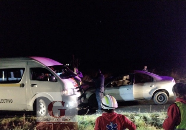Choque frontal en Xaloztoc por presunto conductor ebrio