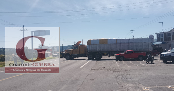 Tlaxcala se suma a paro nacional: Productores agrícolas bloquean la México-Veracruz en Nanacamilpa