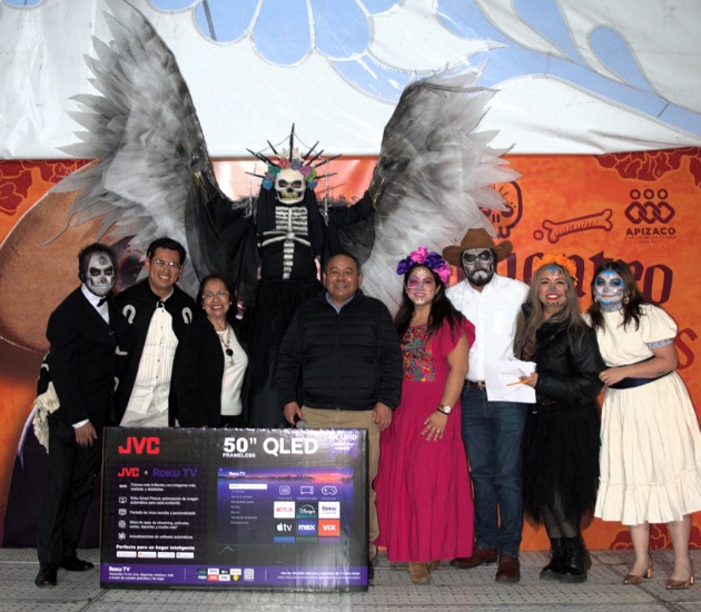 Apizaco celebra con color y creatividad el Concurso de Catrinas y Catrines 2025