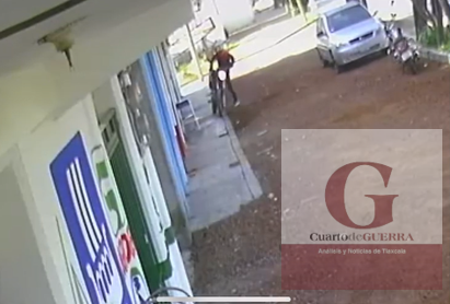 Roban motocicleta en Mazatecochco y asaltan con violencia en Natívitas