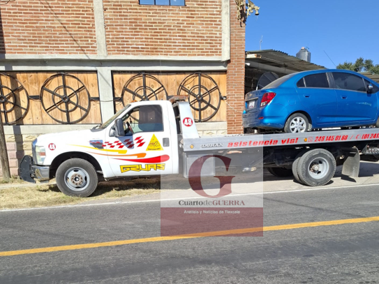 Catean inmueble en Cuaxomulco y aseguran vehículo con presunto reporte de robo