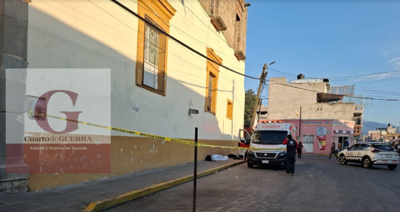 Fallece 'El Greñas' en plena vía pública de Contla; tres perros custodiaron el cuerpo hasta el final